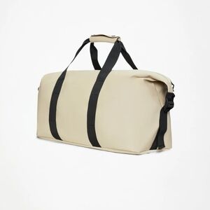 RAINS Hilo Waterproof 9.5 Gal Weekend Bag NWT